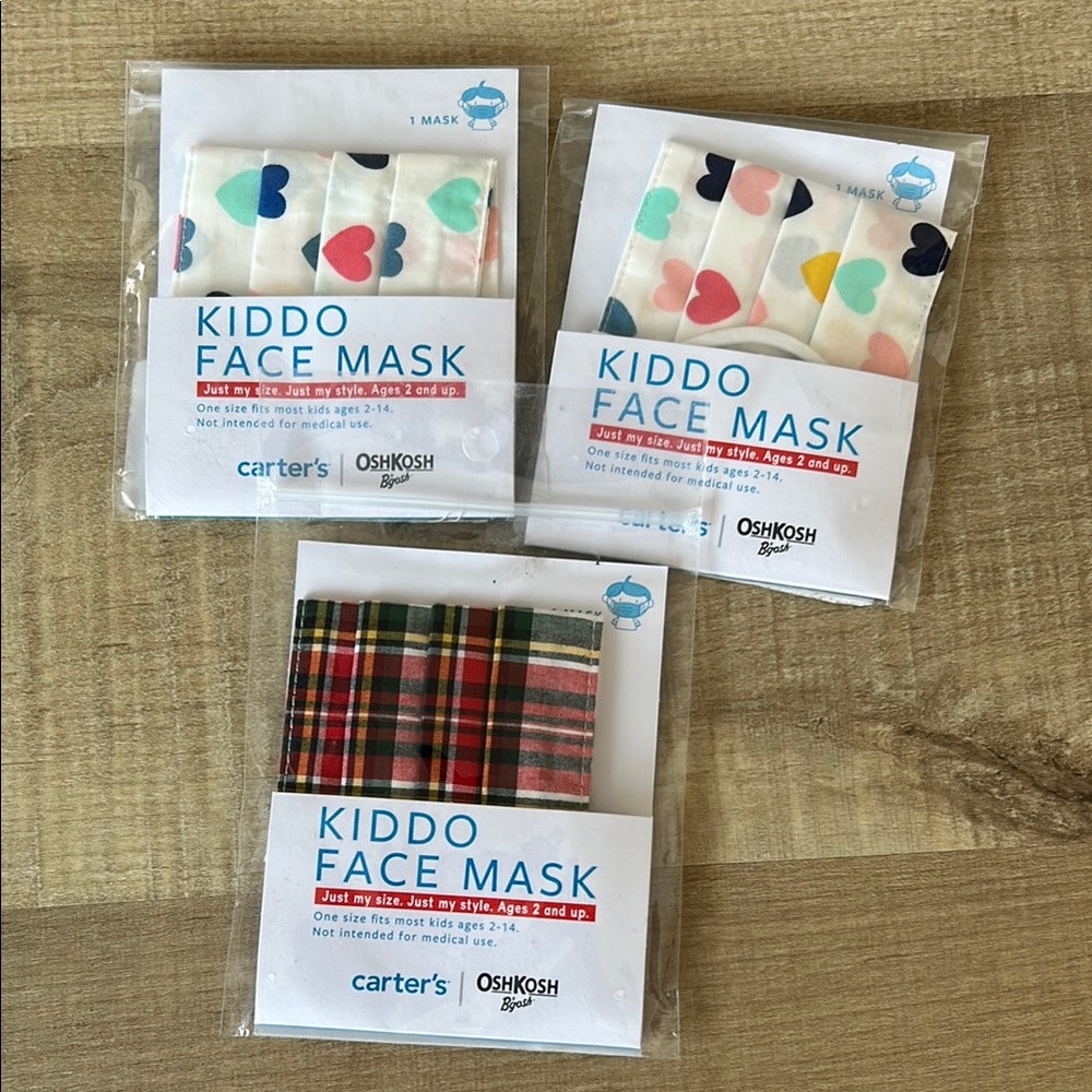 Carter's Face Mask Set!